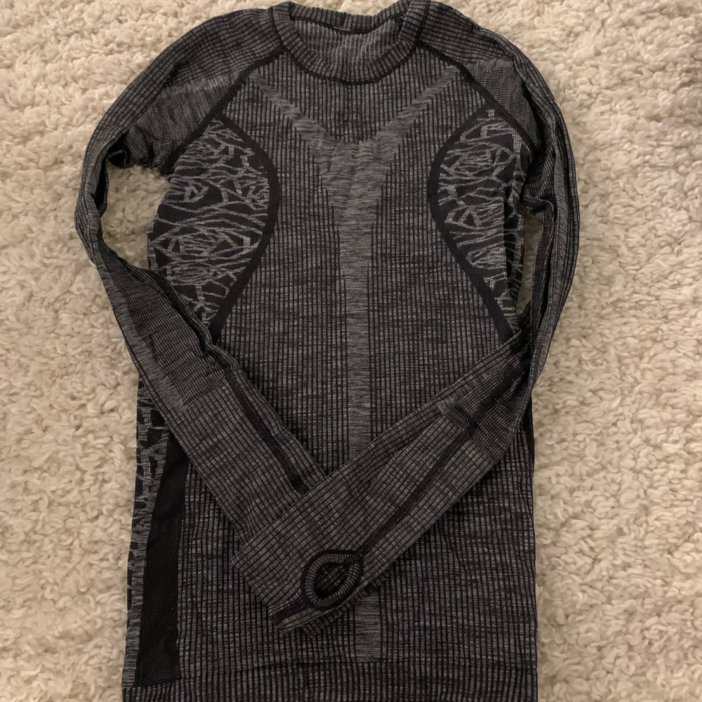 Lululemon long sleeve top